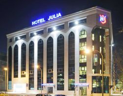 Hotel Julia Genel