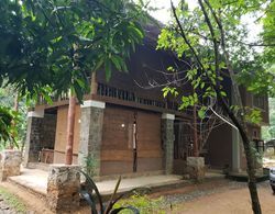 Jungle House Udawalawe Holiday Lodge Dış Mekan