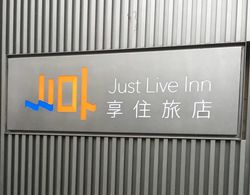 Just Live Inn Keelung Dış Mekan