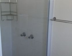Just Property Uvongo Chalets 11 Banyo Tipleri