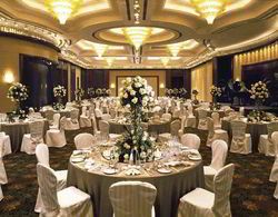 JW Marriott Hotel Shanghai at Tomorrow Square Yeme / İçme