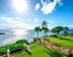 K B M Resorts- Nap-c18 Gorgeous 2bd, Ocean Views, Remodeled, Ocean-front, Beach Access! Oda Manzaraları