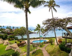 K B M Resorts- Nap-c37 Gorgeous 2bd, Ocean View, Easy Access to Parking, Pool and Beach! Oda Manzaraları