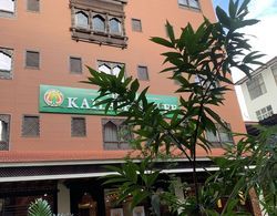 Hotel Kailash Kutee Dış Mekan