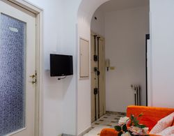 Kamchu Apartments Single Room Piazza Bologna İç Mekan