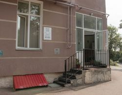 Hostel Karamazov Dış Mekan