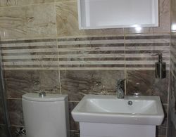 Karasu Özcan Hotel Banyo Tipleri
