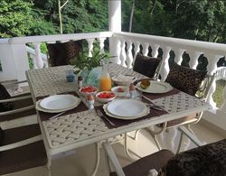 Villa Karibu Yerinde Yemek