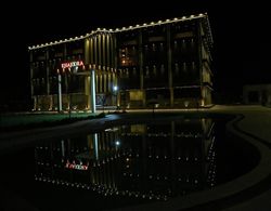 Khajoora Resort by ShriGo Hotels Dış Mekan