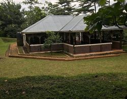 Kibale Safari Lodge Dış Mekan