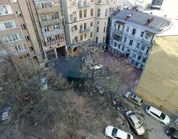Kiev Apartments Oda Manzaraları