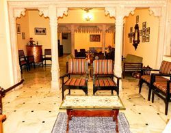 Hotel Kishan Kunj Genel