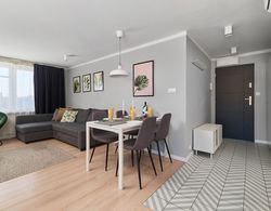Apartment Kotlarska Centrum by Renters Oda Düzeni