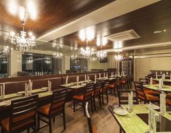 Krishna Inn - The Green Hotel Yerinde Yemek