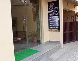 Hotel Krishna Rishikesh Dış Mekan