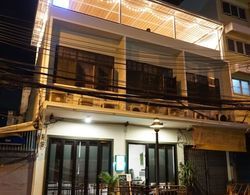 Krit Hostel Dış Mekan