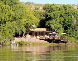 Kunene River Lodge Öne Çıkan Resim