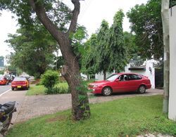 Kwesi Affum Apartments Otopark