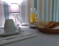 Hôtel La Belle Etoile Kahvaltı