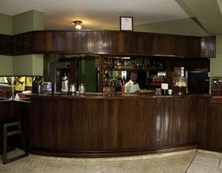 La Maison Hotel Bar
