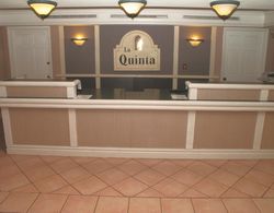La Quinta Inn Kansas City Lenexa Genel