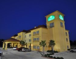 La Quinta Inn & Suites Brookshire Genel