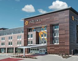 La Quinta Inn & Suites by Wyndham Dallas Grand Prairie North Öne Çıkan Resim