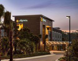 La Quinta Inn & Suites by Wyndham Orlando - IDrive Theme Parks Öne Çıkan Resim