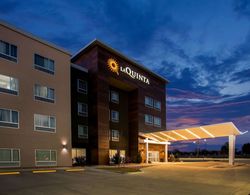 La Quinta Inn & Suites by Wyndham Pittsburg Dış Mekan