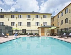 La Quinta Inn & Suites Houston North-Spring Genel