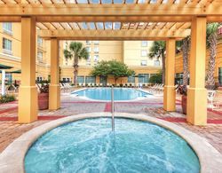 La Quinta Inn & Suites San Antonio Riverwalk Havuz