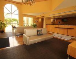 La Quinta Inn & Suites West Palm Beach Airport Lobi
