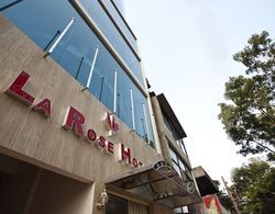 La Rose Hotel Dış Mekan