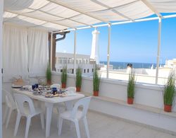 La Terrazza di Alcino Magnifico Panorama sul Faro Oda