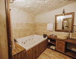 Lagania Cave Suites Banyo Tipleri