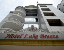 Hotel Lake Breeze Dış Mekan