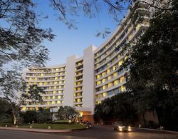 Lakeside Chalet - Mumbai, Marriott Executive Apartments Öne Çıkan Resim