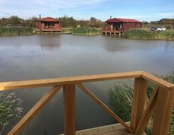 Lakeside Fishing Lodges Dış Mekan