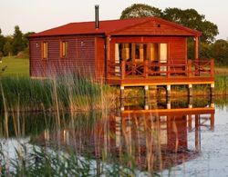 Lakeside Fishing Lodges Öne Çıkan Resim