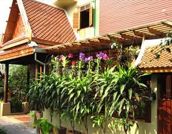 Lamphu Tree House Boutique Hotel Dış Mekan