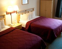 Lamplighter Inn & Suites Genel