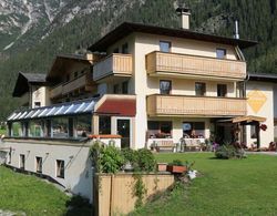 Landhotel Kirchdach Dış Mekan