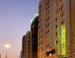 Landmark Plaza Hotel Dış Mekan