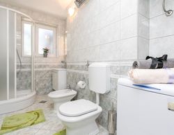 Lapad Bay Apartman Banyo Tipleri