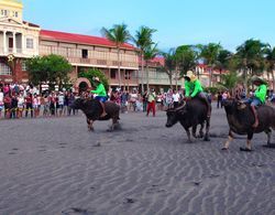 Las Casas Filipinas de Acuzar Genel