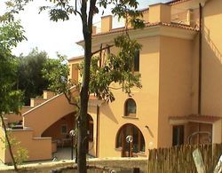 Lavish Mansion in Sorrento With Garden Dış Mekan