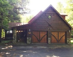 Lazy Pines Lodge Dış Mekan