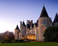 Le Chateau Des 7 Tours Genel