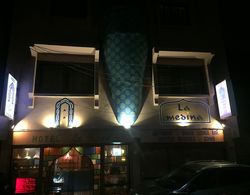 Hôtel Le Riad Dış Mekan