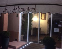 Hôtel Les Arbousiers Dış Mekan